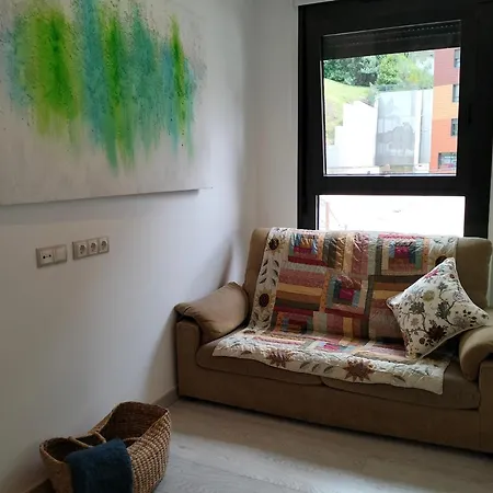 Prim 9 Izquierda アパート